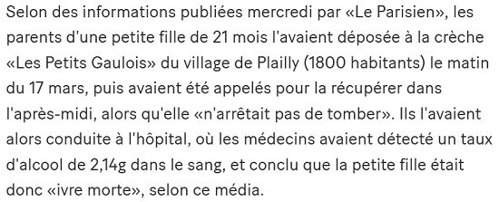 [Petite fille ivre dans une crèche]